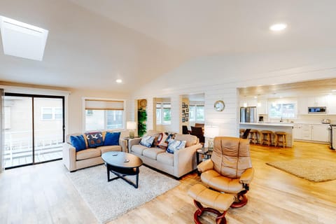 The Chinook House House in Lincoln Beach