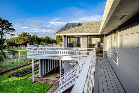 The Chinook House House in Lincoln Beach