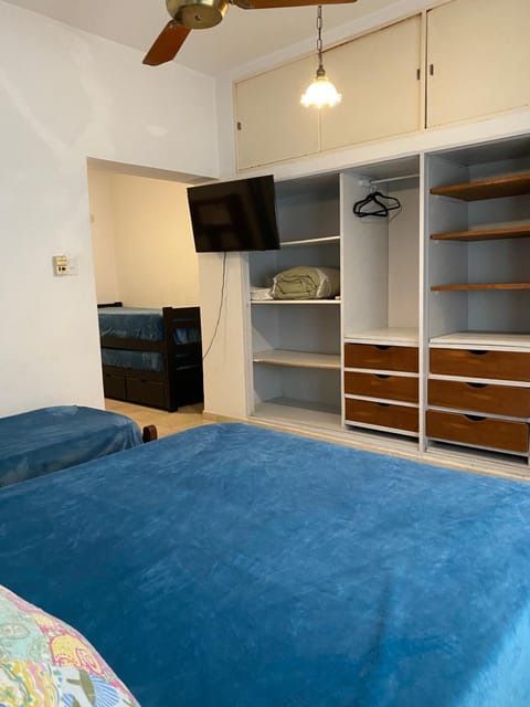 TV and multimedia, Photo of the whole room, Bedroom, wardrobe