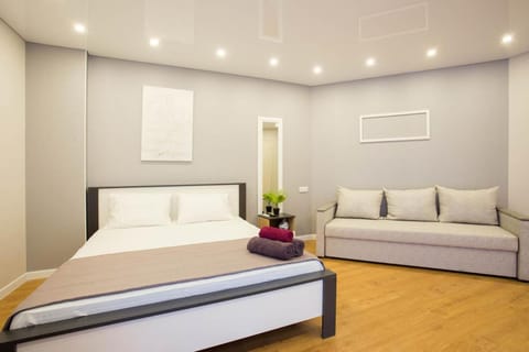 Bed, Photo of the whole room, Seating area