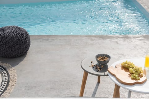 Patio, Day, Mountain view, Pool view, Sea view, Street view