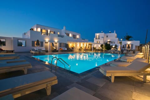 Swimming pool, Swimming pool