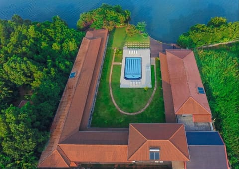 Property building, Natural landscape, Garden, Lake view, Pool view, Swimming pool