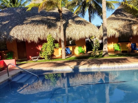 Property building, Garden view, Pool view, Area and facilities, Swimming pool, Swimming pool