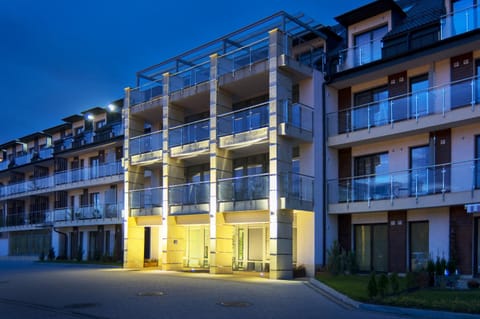 Property building, Facade/entrance, Floor plan, Area and facilities