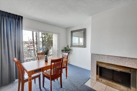 Oceanside Marina Suites - A Waterfront Hotel Hotel in Oceanside