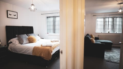Asha Court Serviced Apartments Apartment in Worcester