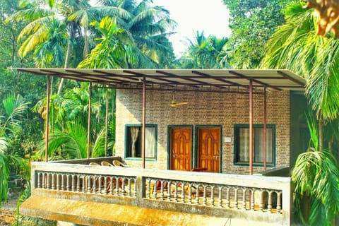 Property building, View (from property/room)