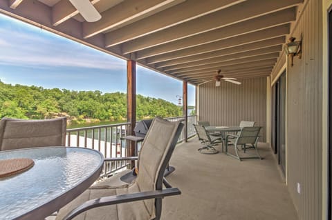 Tranquil Osage Beach Condo with Waterfront Decks! Apartment in Osage Beach