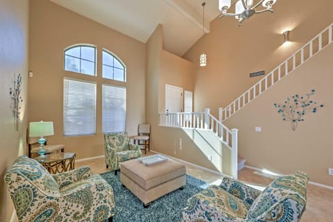 Inviting Surprise Home with Private Pool Near Golf! House in El Mirage