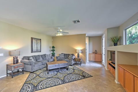 Inviting Surprise Home with Private Pool Near Golf! House in El Mirage