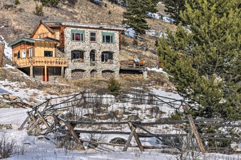 Sasquatch Inn Retreat Near Fishing and Hunting! House in Divide