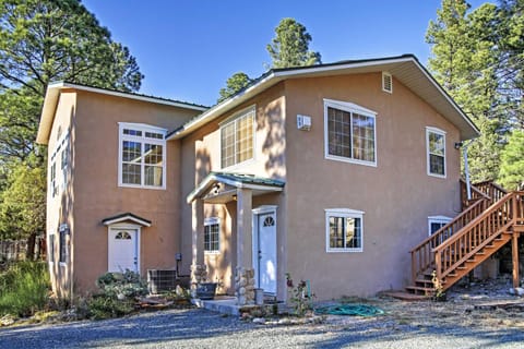 Quiet Ruidoso Hideaway - 2 Mi to Grindstone Lake! House in Ruidoso