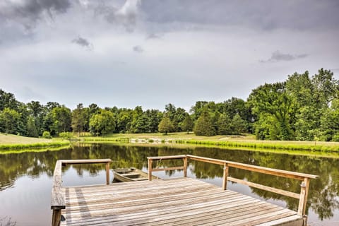 Cozy Missouri Retreat with Pool, Pond and Fire Pit! Apartment in Berger