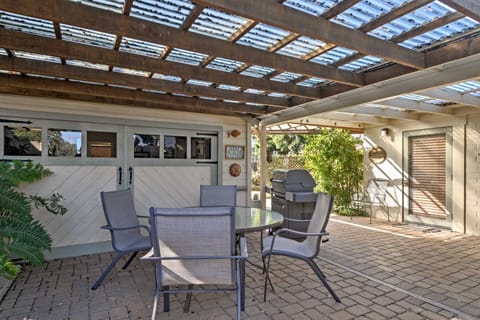Cozy Arroyo Grande Cottage with Patio and Grill! House in Arroyo Grande
