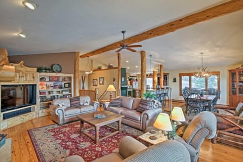 2 Mi to Skiing Mtn-View Home with Deck in Granby! House in Granby