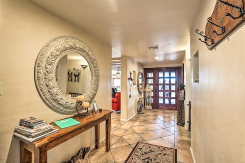 Home Near Sabino Canyon Hot Tub and Swim Spa Access House in Catalina Foothills