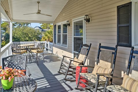 Surfside Beach Canal-Front Home Walk to Beach! House in Surfside Beach