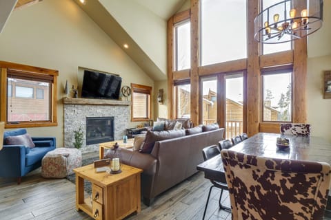 Colorado Lodge with Mtn Views - 3 Mi to Winter Park! House in Fraser