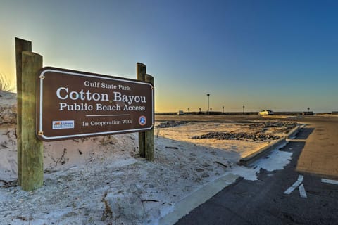 Orange Beach Family Duplex with Deck Less Than 1 Mi to Shore House in Orange Beach