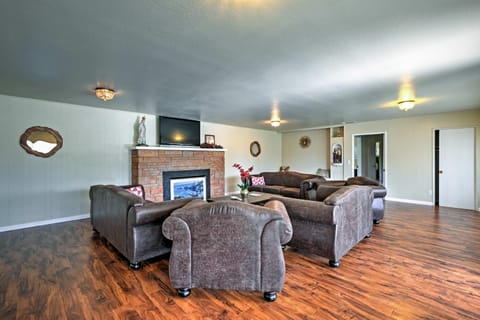 7 Mi to Dtwn Gilroy Spacious Home on 20 Acres! House in San Francisco Bay Area