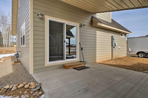30 Mi to Crested Butte Dog-Friendly Home By River House in Gunnison
