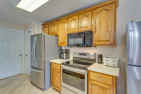 1 Mi to Beach Access Spacious Orange Beach Duplex House in Orange Beach