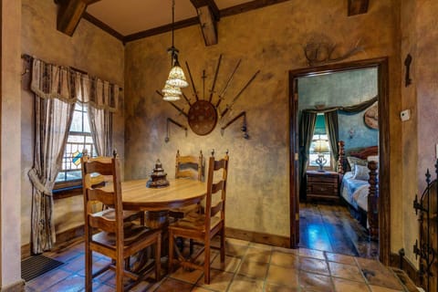 11 Mi to Dtwn Murphy Gem with Hot Tub and Mtn Views! Villa in Tennessee