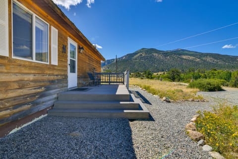 Spacious Buena Vista Home with Fire Pit Near Skiing! House in Park County