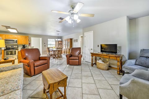 Pet-Friendly Moody Home with Fire Pit and Large Yard! House in Rio Grande