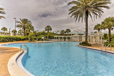 Spacious Miramar Beach Cottage with Beach Access! House in Miramar Beach