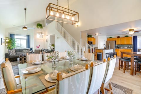 Outdoor Oasis! Phoenix-Area Family Escape House in Litchfield Park