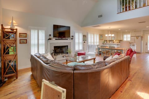 Bright St Simons Island Escape Walk to the Beach House in Saint Simons Island