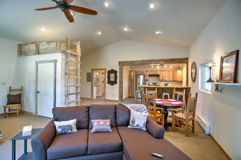 Mancos Cabin Rental on 80 Acres with Mountain View! Cabin in Colorado