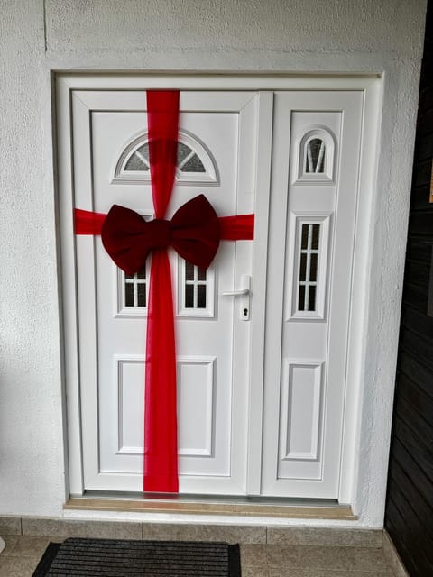 Vikend kuća Planinski raj House in Federation of Bosnia and Herzegovina