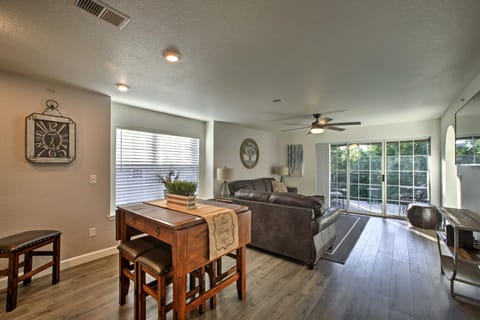 3 Mi to Branson Landing! Condo with Game Room Access Apartment in Hollister