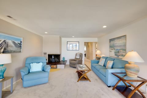 Lincoln City Vacation Rental with Pool and Ocean Views Apartment in Lincoln Beach