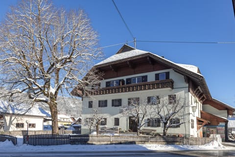 Property building, Winter