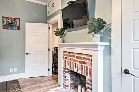 Historic Moss Point House with Loft - 6 Mi to Beach! House in Moss Point