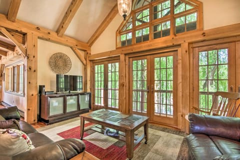 Rivers Edge Mtn Home Private Hot Tub and Views House in Colorado