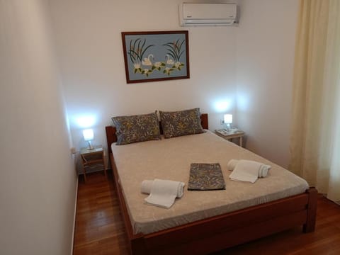 ELENI's House-Near the Old Railway Station Apartment in Nafplion