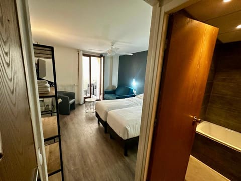 Hôtel du Maine Hotel in Paris