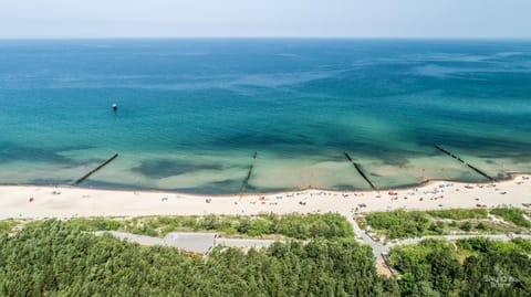 Nearby landmark, Off site, Neighbourhood, Natural landscape, Summer, Beach