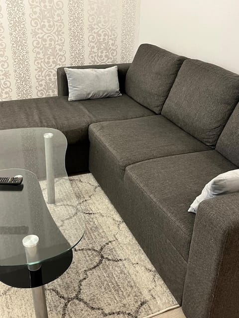 4 km to the Jyväskylä city center afoot, cute apartment with free parking Apartment in Finland