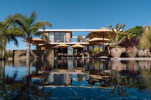 Property building, Swimming pool, Swimming pool