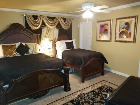 ONE OF THE BEST BARGAINS IN TOWN 50.00 A DAY Apartment in Montgomery