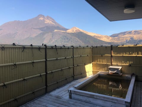 Hot Spring Bath, Bathroom