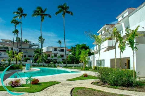 Property building, Day, Natural landscape, Garden, Garden view, Pool view, Swimming pool
