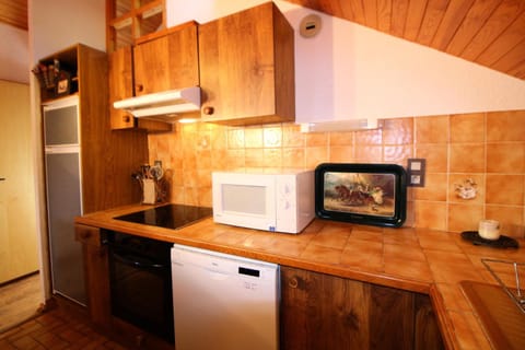 Résidence Le Centre - 4 Pièces pour 8 Personnes MAE-3294 Apartment in Champagny-en-Vanoise