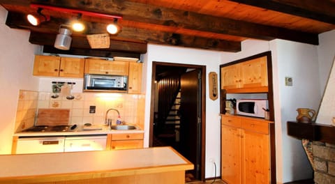 Résidence BruyÈres - Les Hauts De Planchamp - 3 Pièces pour 6 Personnes MAE-3322 Apartment in Champagny-en-Vanoise